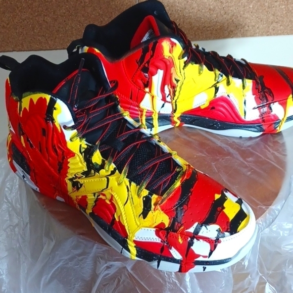 SLICK-BUD FASHION  SHOES ESPECIALLY DESIGN TO RESEMBLE YOUR FAVORITE TEAMS COLOR - Picture 2 of 5